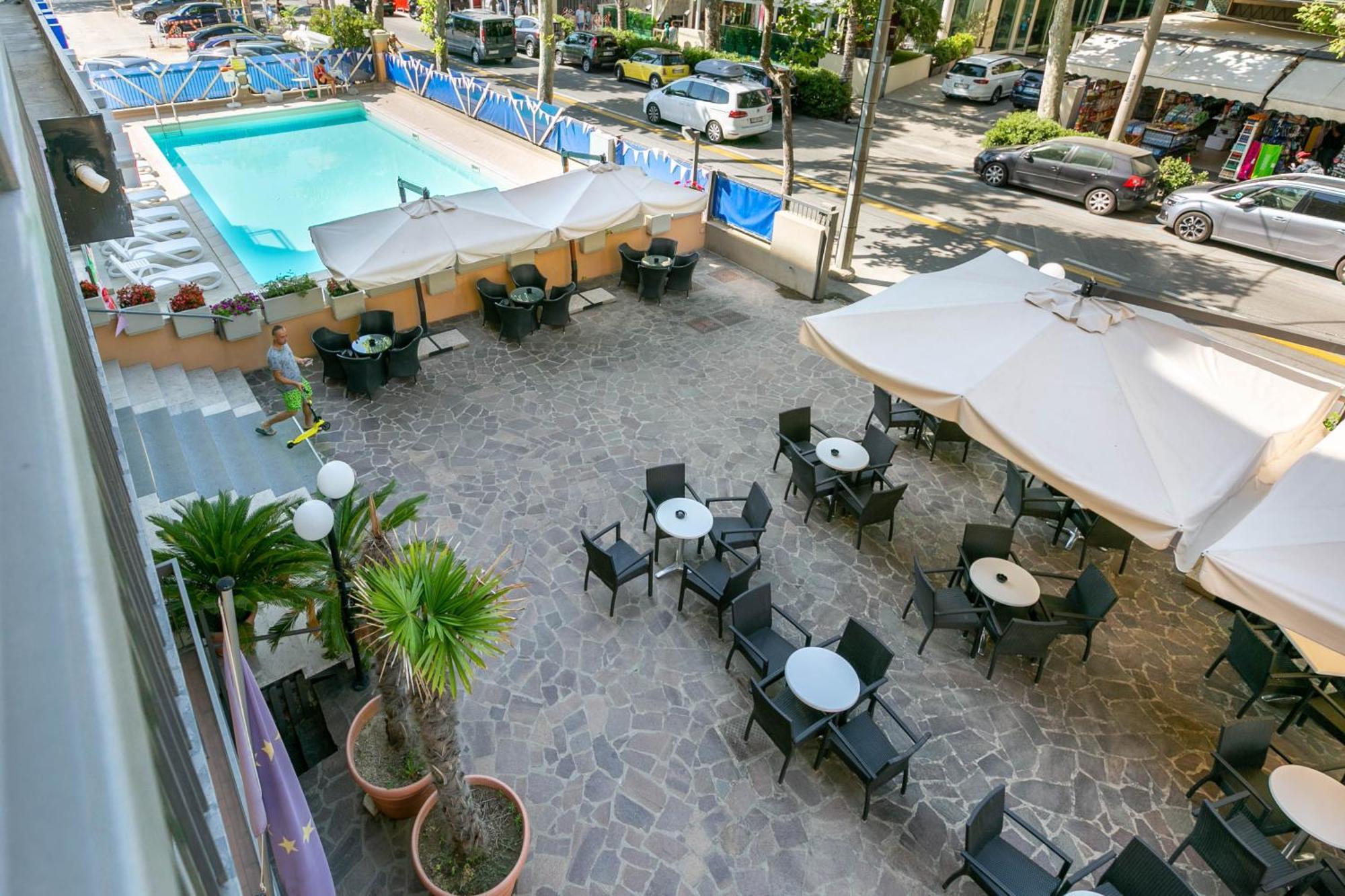 Hotel Atlas Rimini Exterior photo