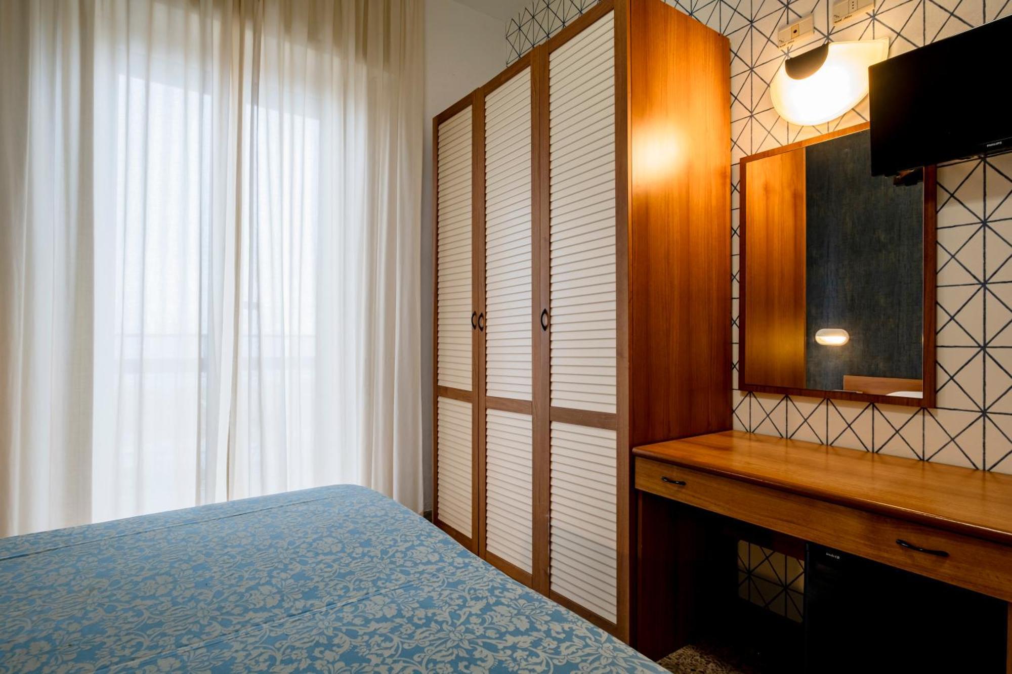 Hotel Atlas Rimini Exterior photo
