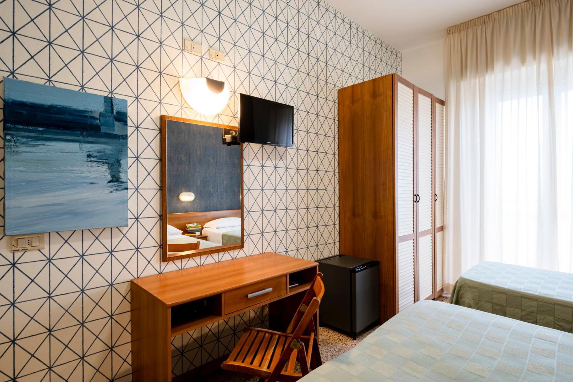 Hotel Atlas Rimini Exterior photo