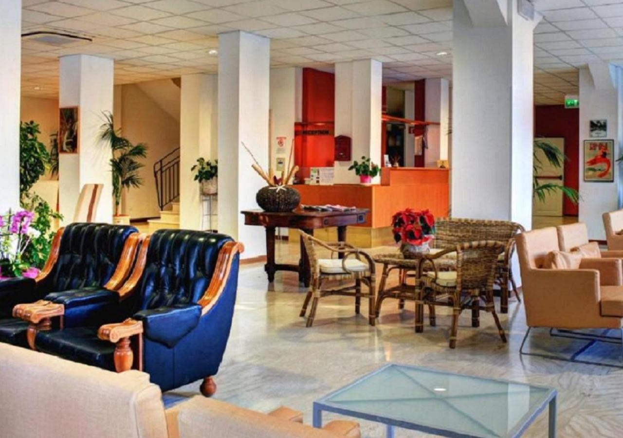 Hotel Atlas Rimini Exterior photo